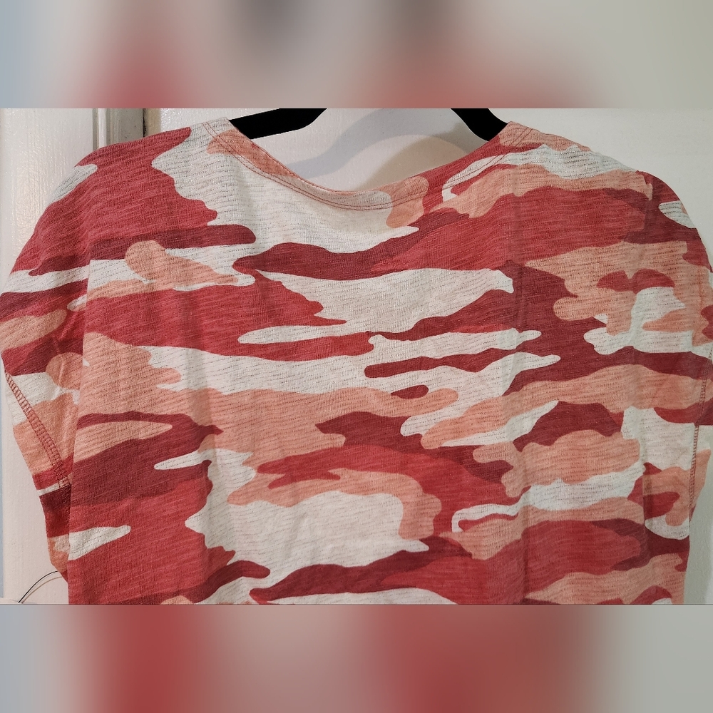 Women's Talbots Pink Camo Shirt, Size L - Picture 9 of 9